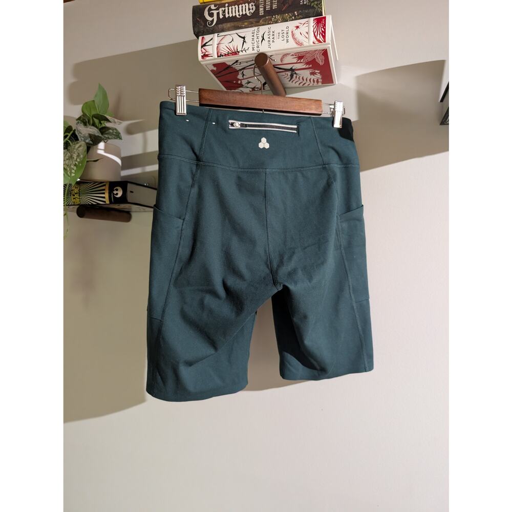 Tek Gear | Dark Green Pockets Running 10" Inseam Bike Shorts | Large - Picture 4 of 7